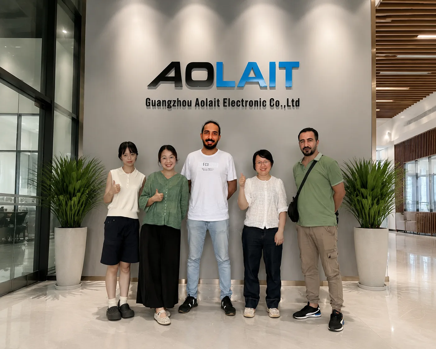 Company visit at Aolait Guangzhou reception International visitors with the Aolait team at the Guangzhou company reception
